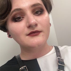Meet your Posher, Sloane